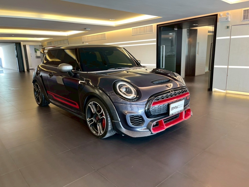 MINI Cooper John Cooper Works GP