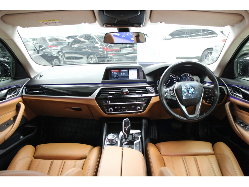 BMW 530e Elite