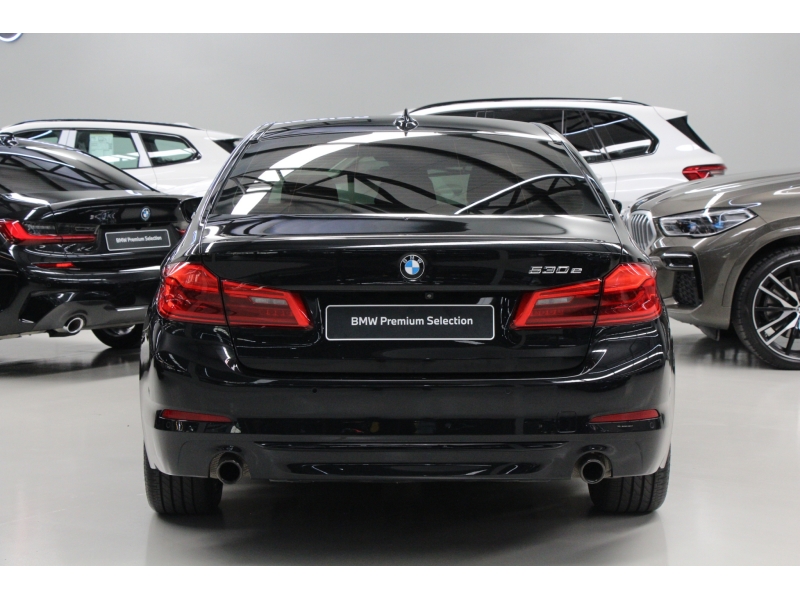 BMW 530e Elite
