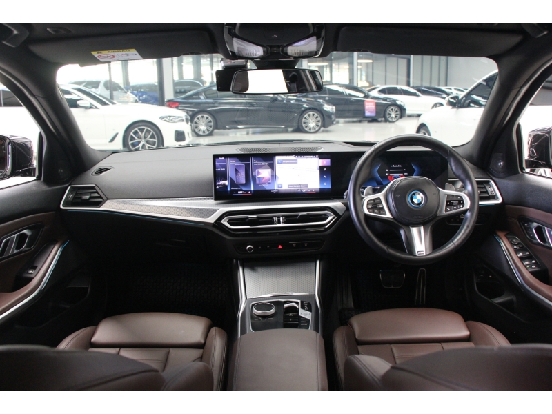 BMW 330e M Sport