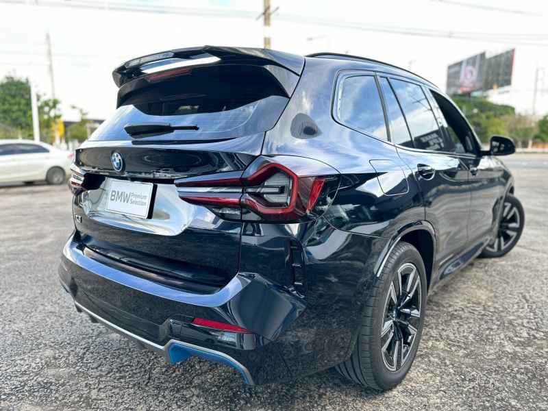 BMW iX3 M Sport Inspiring