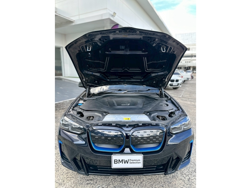 BMW iX3 M Sport Inspiring