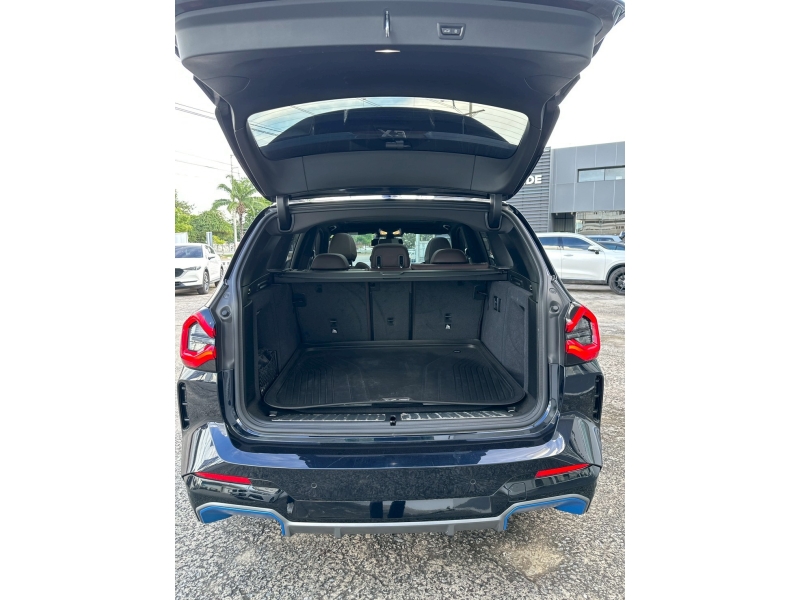 BMW iX3 M Sport Inspiring