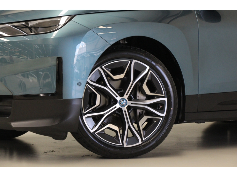 BMW iX xDrive40 BMW iX xDrive40