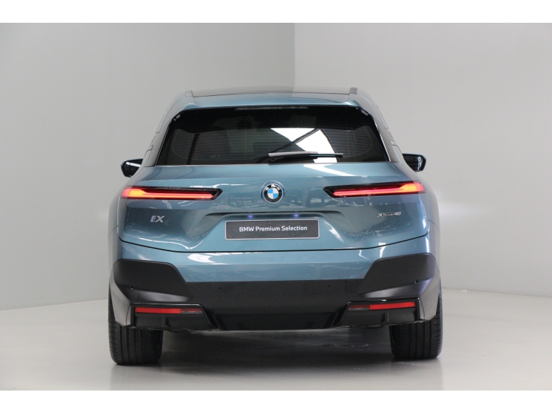 BMW iX xDrive40 BMW iX xDrive40