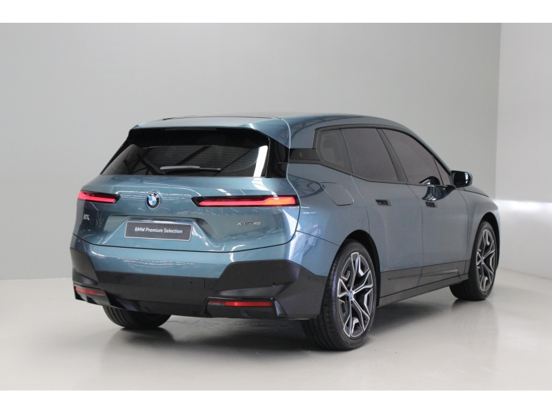 BMW iX xDrive40 BMW iX xDrive40