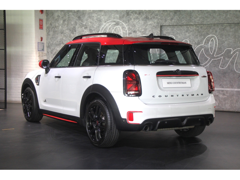 MINI Cooper John Cooper Works Countryman