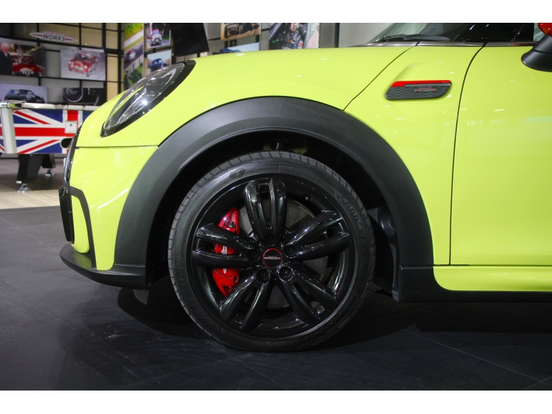 MINI Cooper John Cooper Works