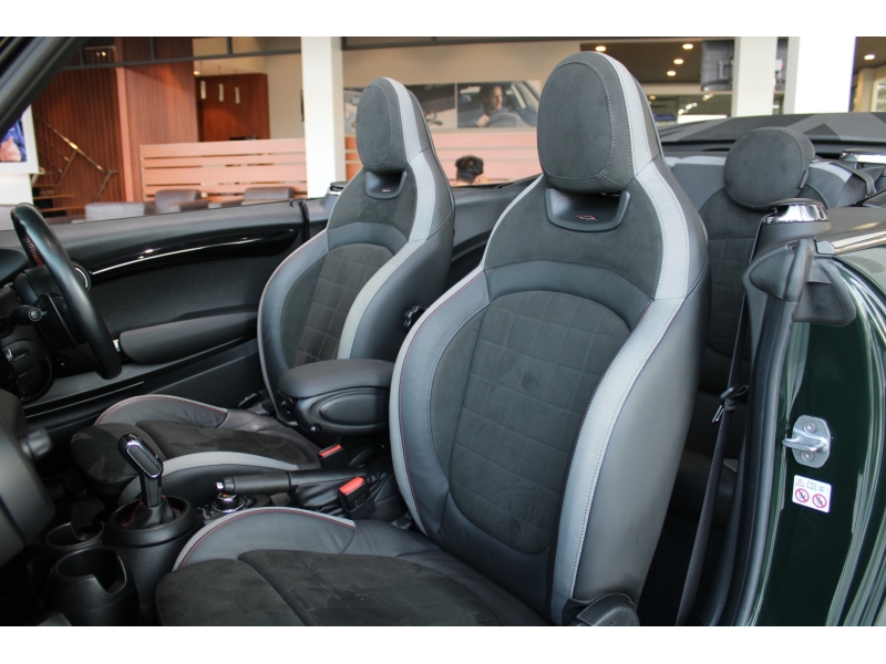 MINI Cooper John Cooper Works