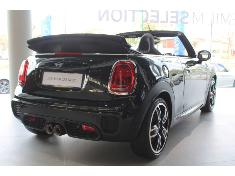 MINI Cooper John Cooper Works