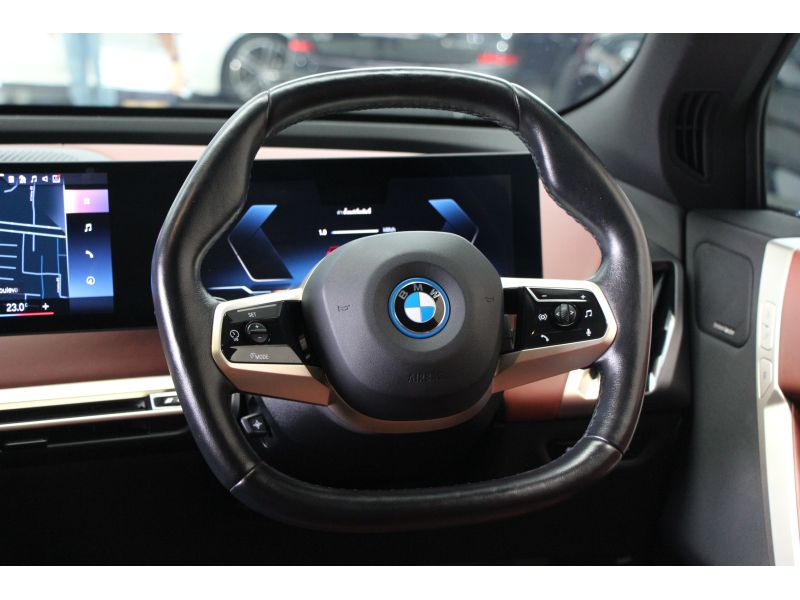 BMW iX xDrive40