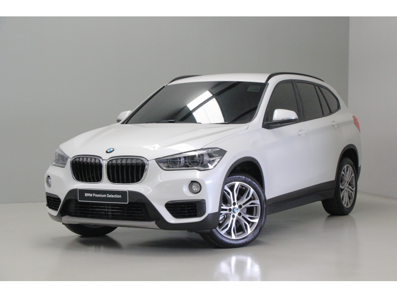 BMW X1 sDrive18i Iconic