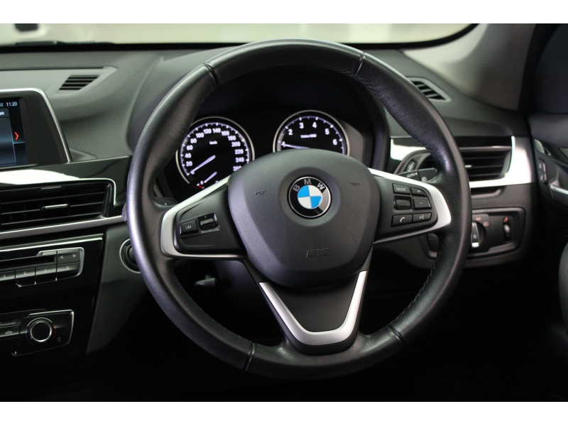BMW X1 sDrive18i Iconic