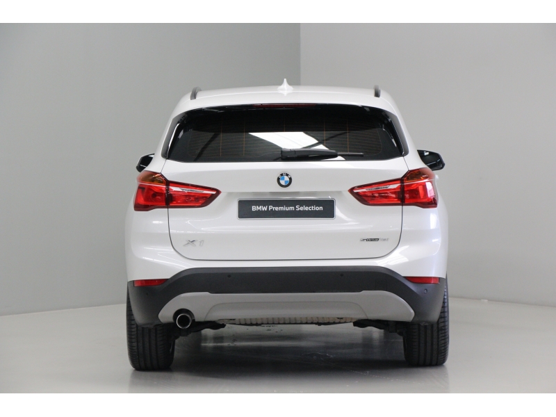 BMW X1 sDrive18i Iconic