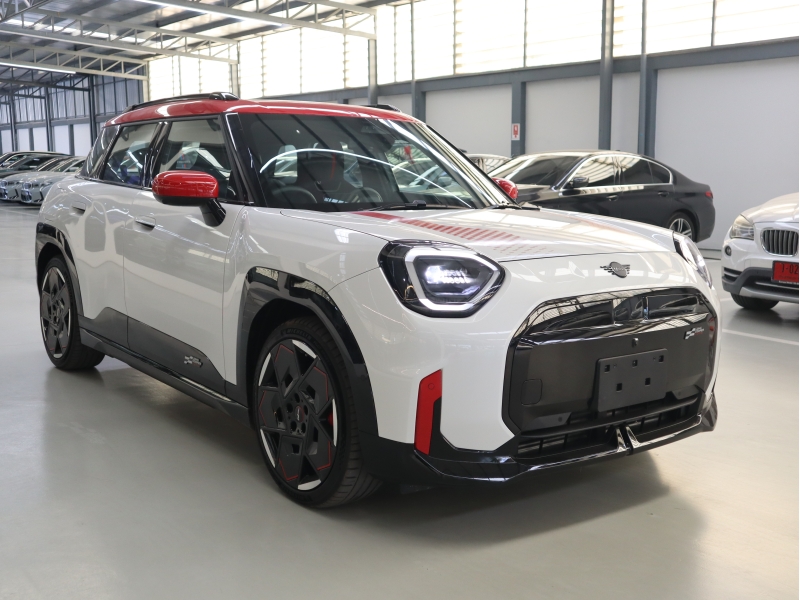 MINI Aceman John Cooper Works Aceman EJCW