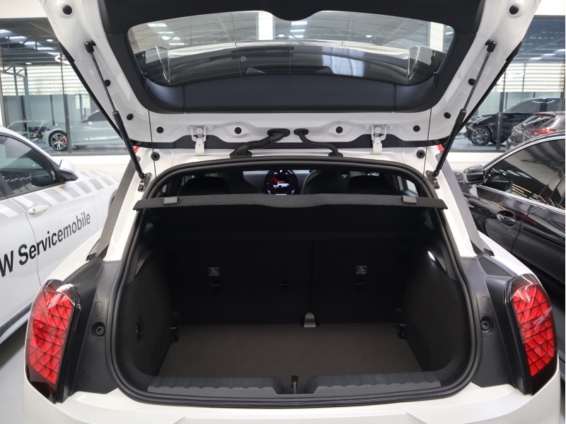 MINI Aceman John Cooper Works Aceman EJCW