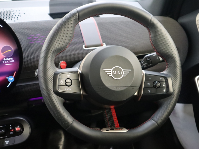 MINI Aceman John Cooper Works Aceman EJCW