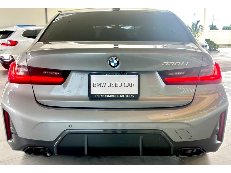 BMW 330Li M Sport