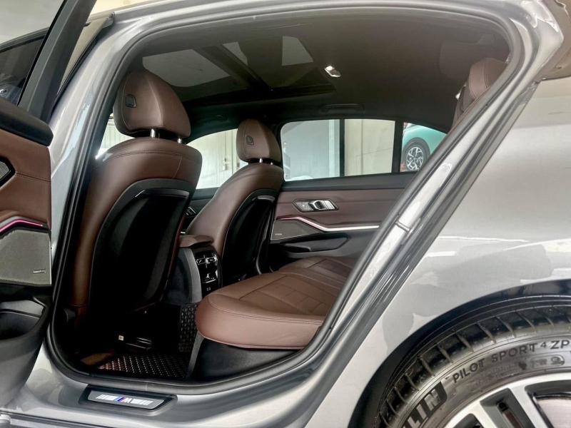 BMW 330Li M Sport