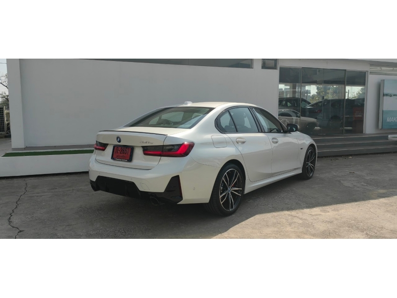 BMW 330e M Sport