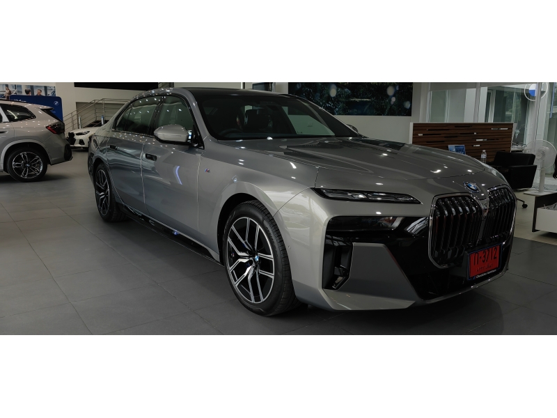 BMW 750e xDrive M Sport