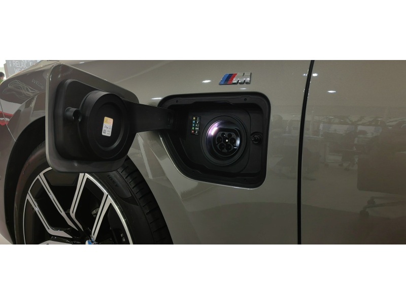 BMW 750e xDrive M Sport