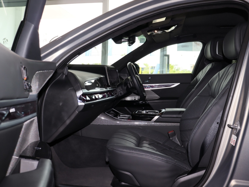 BMW 750e xDrive M Sport