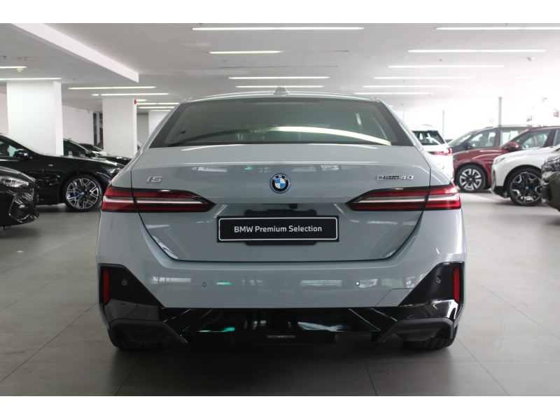 BMW i5 eDrive40 M Sport