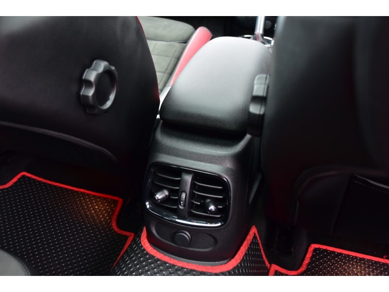 MINI Cooper John Cooper Works