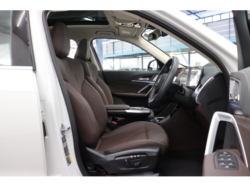 BMW iX1 eDrive20L M Sport