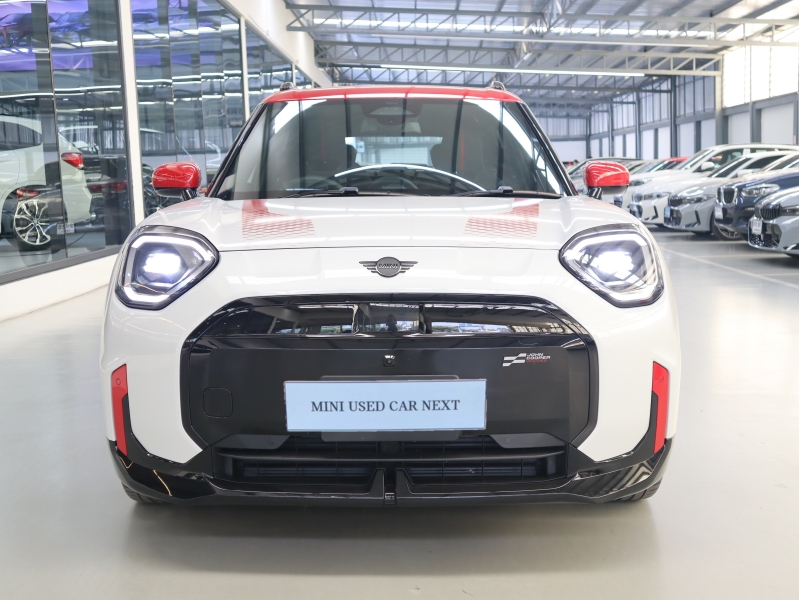 MINI Aceman John Cooper Works Aceman EJCW