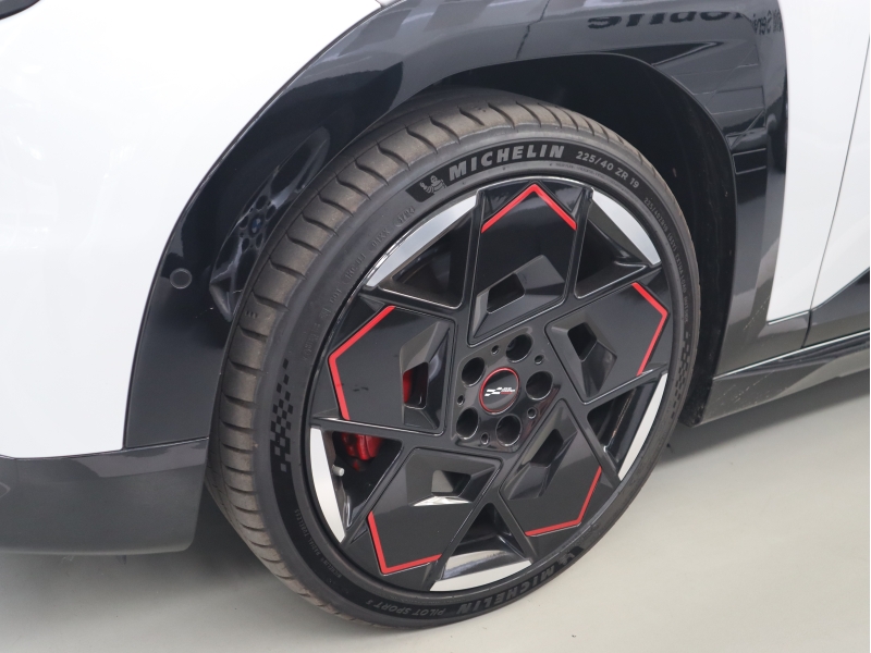 MINI Aceman John Cooper Works Aceman EJCW