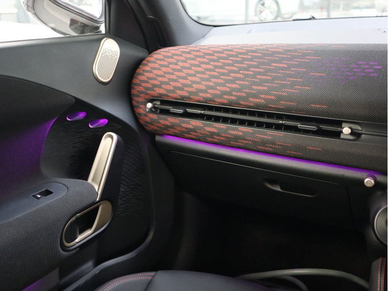 MINI Aceman John Cooper Works Aceman EJCW