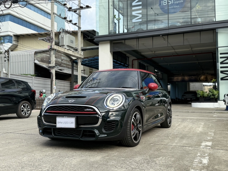 MINI Cooper John Cooper Works Countryman