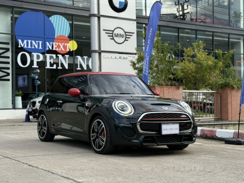 MINI Cooper John Cooper Works Countryman