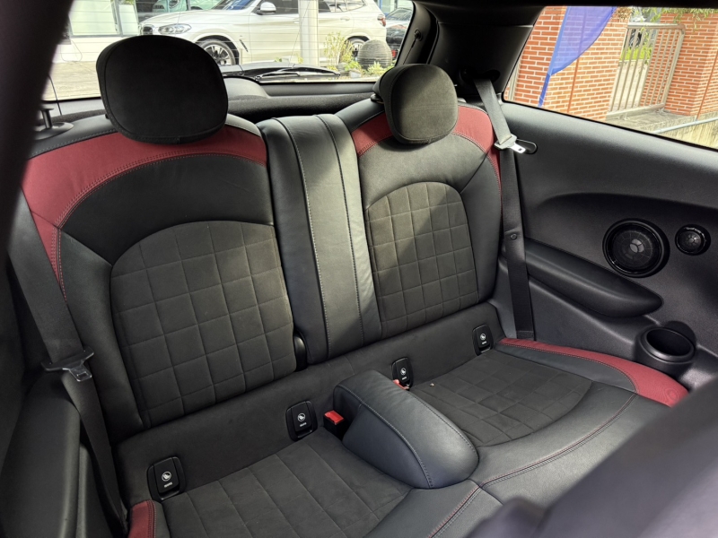 MINI Cooper John Cooper Works Countryman