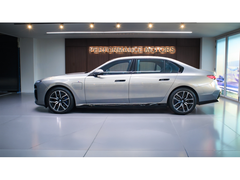 BMW 750e xDrive M Sport
