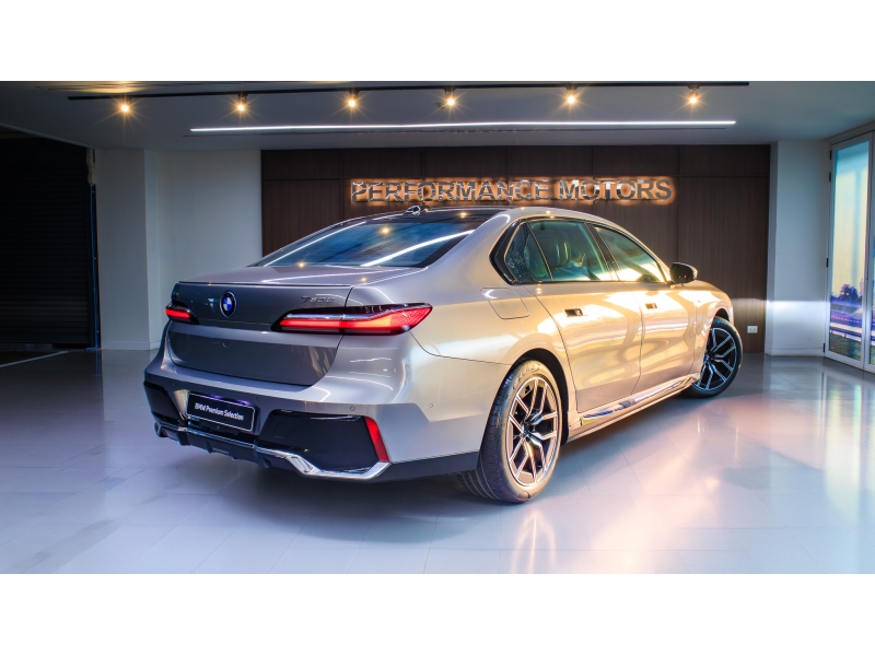 BMW 750e xDrive M Sport