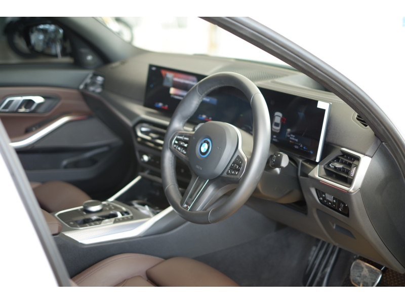 BMW 330e M Sport