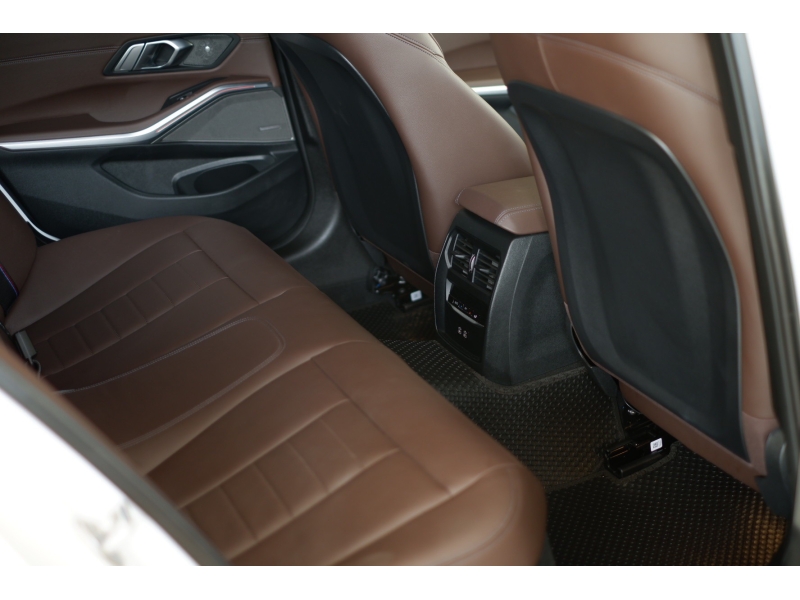 BMW 330e M Sport