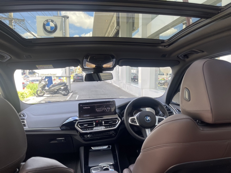 BMW iX3 M Sport Inspiring