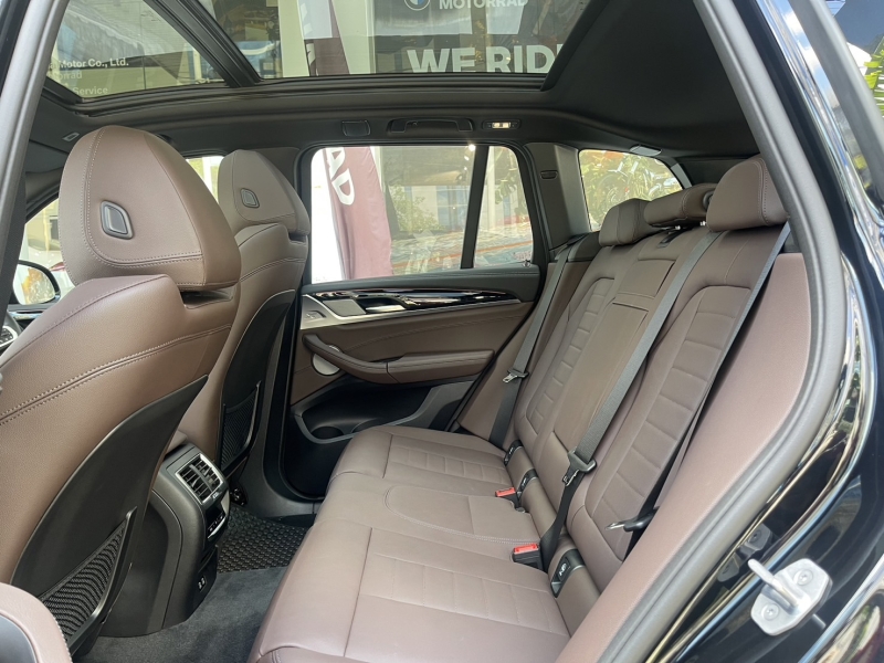 BMW iX3 M Sport Inspiring