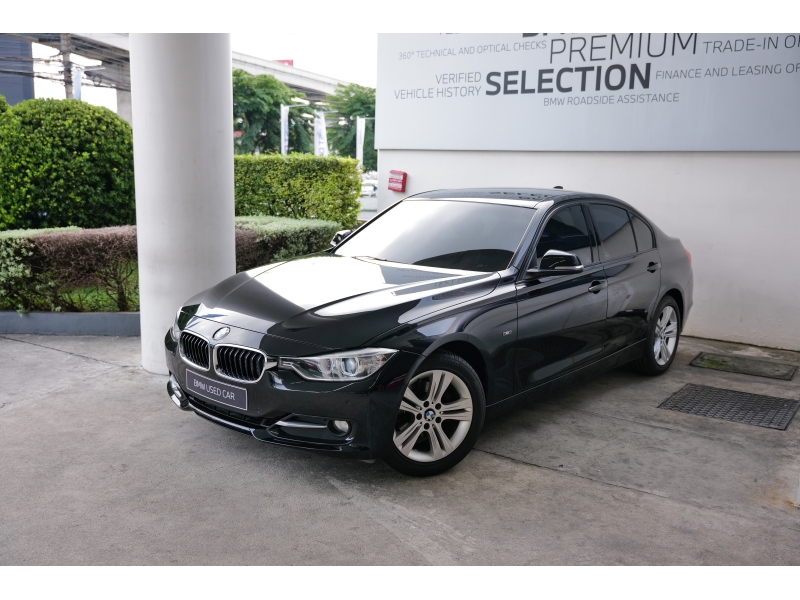 BMW 320i 
