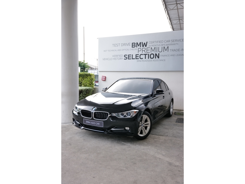 BMW 320i 