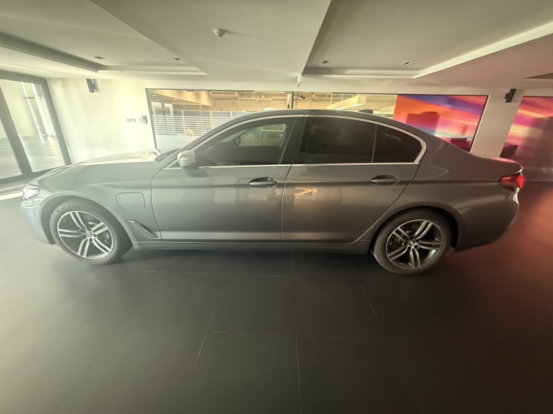BMW 530e Elite