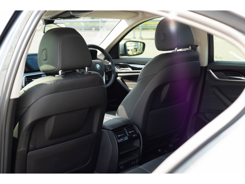 BMW 530e Elite