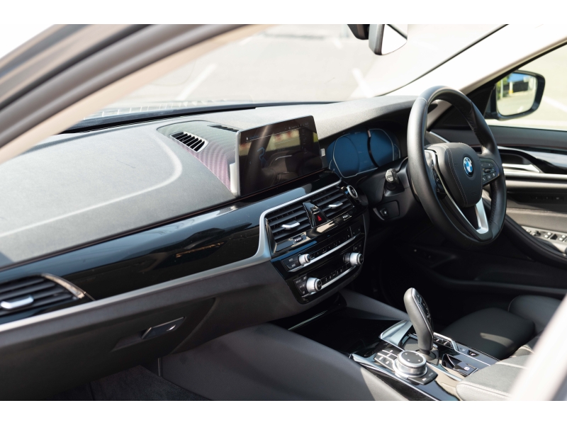 BMW 530e Elite