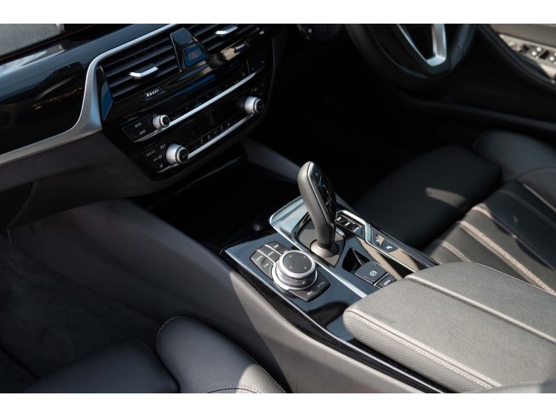 BMW 530e Elite