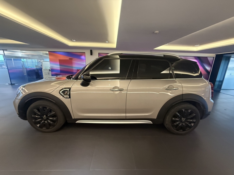 MINI Cooper S Countryman Entry