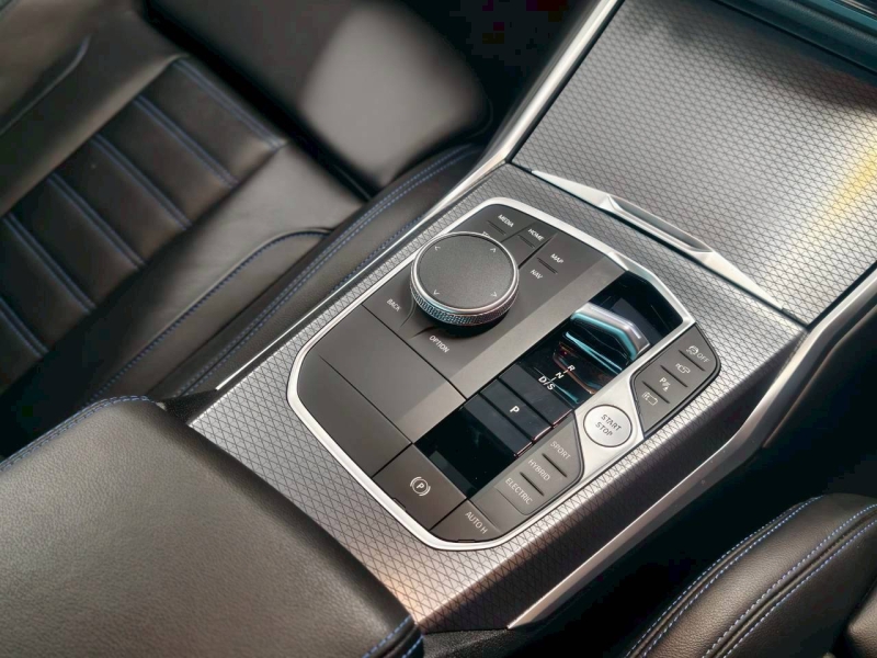 BMW 330e M Sport